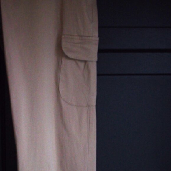 Jones New York Signature | Khaki 2010s Cotton Carpenter Pants - Picture 3 of 6